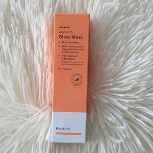 NIB Hanskin Vitamin C Glow Mask
